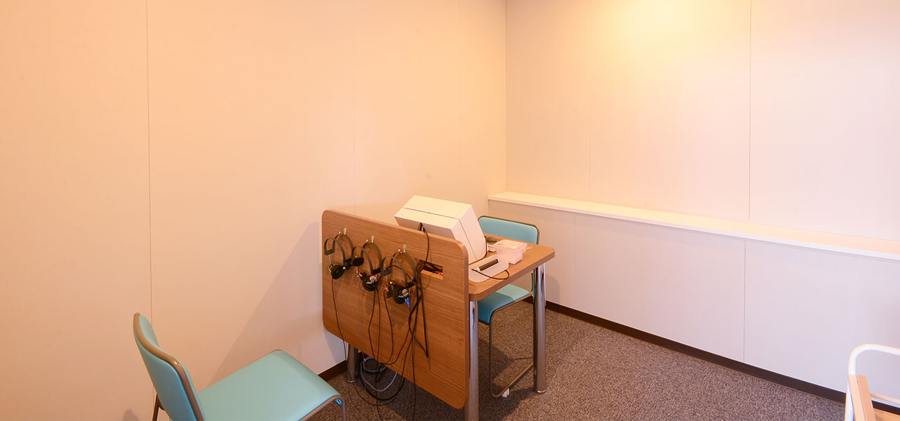車椅子でも入れる聴力検査室